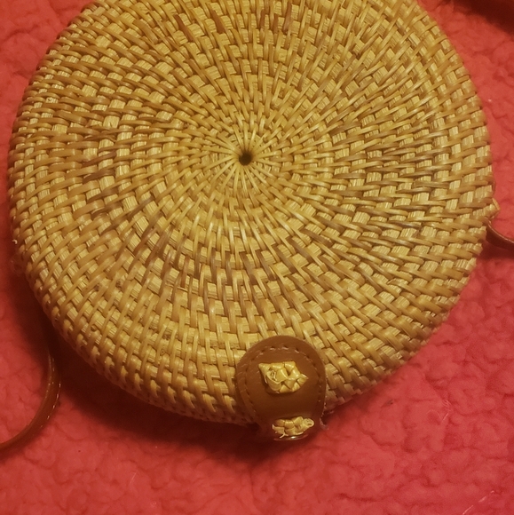 Crossbody basket weave by Summer and Rose. - Picture 7 of 7